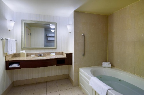 Hilton Garden Inn Hartford South/Glastonbury image 1